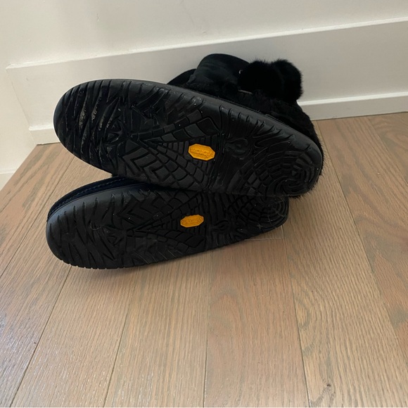 Manitobah Mukluks Waterproof Snowy Owl size 7 - Picture 5 of 5